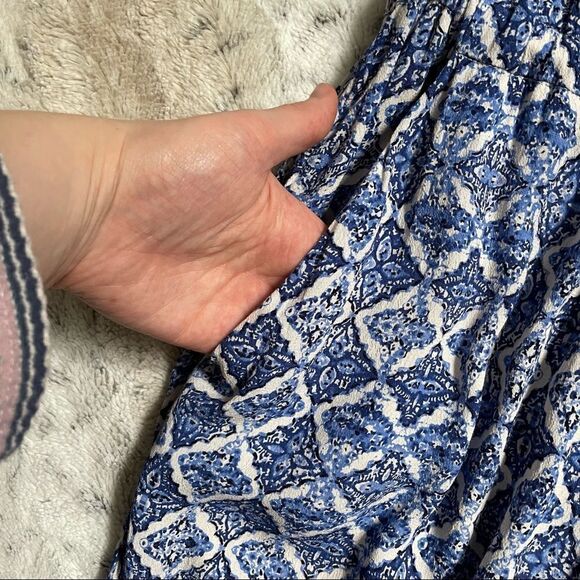 [xs] Halter Tie Top Blue & White Diamond Print Romper w/Pockets | Forever 21 - Picture 10 of 17